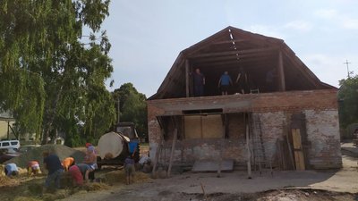 Толока для того, щоб облаштувати трапезну Толока для того, щоб облаштувати трапезну