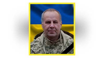 На Чернігівщині попрощалися із загиблими захисниками Володимиром Герасименком, Сергієм Напряглом та Дмитром Липинським На Чернігівщині попрощалися із загиблими захисниками Володимиром Герасименком, Сергієм Напряглом та Дмитром Липинським