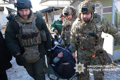 РФ атакувала ринок в Дружківці: загинули щонайменше семеро людей РФ атакувала ринок в Дружківці: загинули щонайменше семеро людей