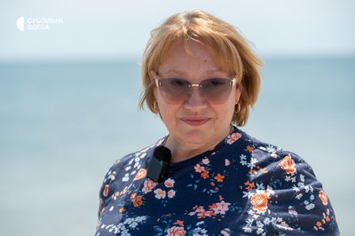 "На свій страх і ризик": як люди відпочивають на пляжах Затоки попри міни та повітряні загрози "На свій страх і ризик": як люди відпочивають на пляжах Затоки попри міни та повітряні загрози