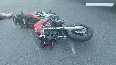 Пасажира мотоцикла, який у Чернігові потрапив у ДТП, прооперували: що розповіли медики Пасажира мотоцикла, який у Чернігові потрапив у ДТП, прооперували: що розповіли медики