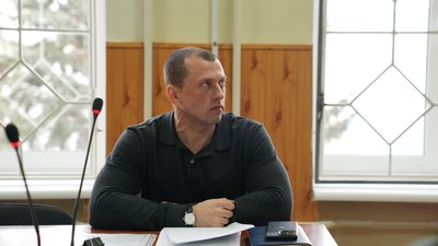 Збитки на понад чотири мільйони гривень: судять двох посадовців Збитки на понад чотири мільйони гривень: судять двох посадовців