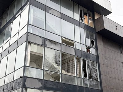 Війська РФ вдарили по Дніпру ракетою: загинули четверо людей Війська РФ вдарили по Дніпру ракетою: загинули четверо людей
