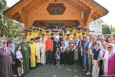 Митрополит Епіфаній провів молитву за перемогу України у Вараші на Рівненщині Митрополит Епіфаній провів молитву за перемогу України у Вараші на Рівненщині