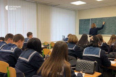 "Про війну красиво не розкажеш": історія директора морського коледжу з фронтовим минулим "Про війну красиво не розкажеш": історія директора морського коледжу з фронтовим минулим