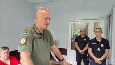 Павло Лобач, батько загиблої у суді Павло Лобач, батько загиблої у суді