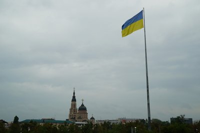 Прапор України у центрі Харкова Прапор України у центрі Харкова