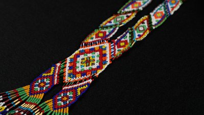 Відчувають захист завдяки прикрасам. Як на Буковині майстрині виготовляють старовинні ґердани та силянки | Жива спадщина