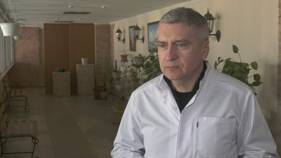 Роблять операції, які раніше в Чернігові не робили: як працюють медики-переселенці із Сум Роблять операції, які раніше в Чернігові не робили: як працюють медики-переселенці із Сум
