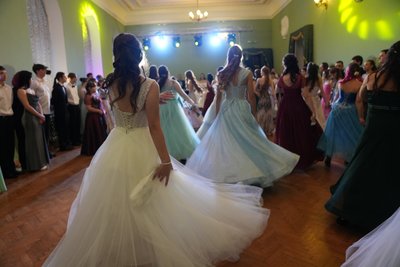 У Сумах вперше провели "Бал незламності". Фоторепортаж У Сумах вперше провели "Бал незламності". Фоторепортаж