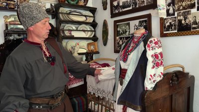 Фартушок, в якому, ймовірно, ходили майже 120 років Фартушок, в якому, ймовірно, ходили майже 120 років