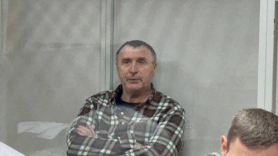 У Києві обирають запобіжний захід посадовцям з Дніпропетровщини, яких підозрюють у поставці на фронт бракованих снарядів У Києві обирають запобіжний захід посадовцям з Дніпропетровщини, яких підозрюють у поставці на фронт бракованих снарядів
