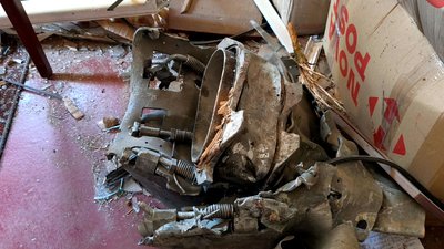 Ракета від "Смерчу" влетіла у вікно: жителька селища Ясна Поляна розказала про удар РФ Ракета від "Смерчу" влетіла у вікно: жителька селища Ясна Поляна розказала про удар РФ