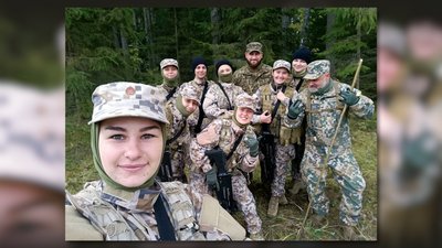 Жінки на війні: історія чернігівки Марії Боровик, яка змінила медичну форму на військову Жінки на війні: історія чернігівки Марії Боровик, яка змінила медичну форму на військову
