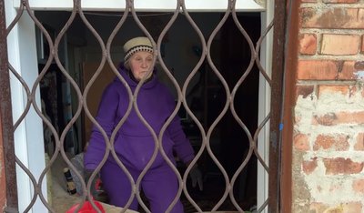 "Перший вибух — начебто глухий. Потім як дало — посипалося скло": жителька Дніпра про удар РФ по середмістю "Перший вибух — начебто глухий. Потім як дало — посипалося скло": жителька Дніпра про удар РФ по середмістю