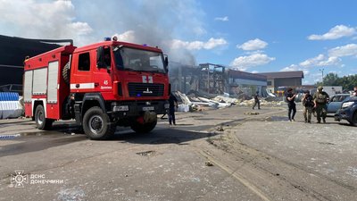 Під загрозою повторної атаки. Удар по "Екомаркету" у Костянтинівці: у супермаркеті в перебували пів сотні людей Під загрозою повторної атаки. Удар по "Екомаркету" у Костянтинівці: у супермаркеті в перебували пів сотні людей