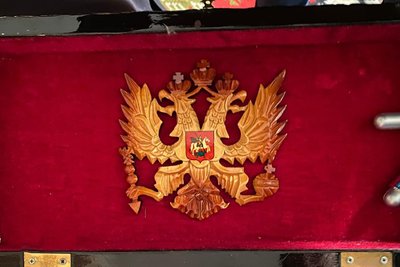 На Житомирщині затримали підприємців, які приховано постачали в Росію граніт на пам'ятники загиблим росіянам На Житомирщині затримали підприємців, які приховано постачали в Росію граніт на пам'ятники загиблим росіянам