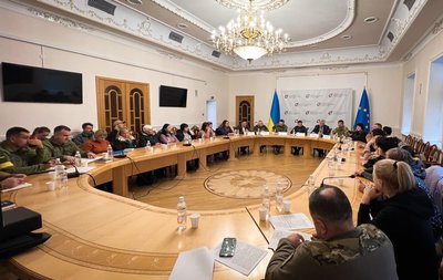 Мати полоненого захисників Зміїного розповіла, чому не вдається повернути сина Мати полоненого захисників Зміїного розповіла, чому не вдається повернути сина