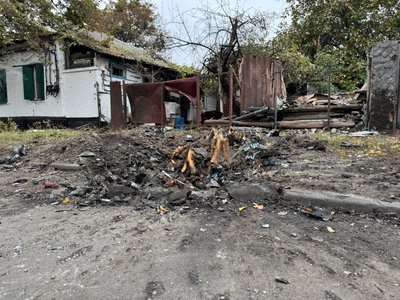 У Полтаві російський дрон влучив поблизу школи: близько 300 учнів були в укритті У Полтаві російський дрон влучив поблизу школи: близько 300 учнів були в укритті