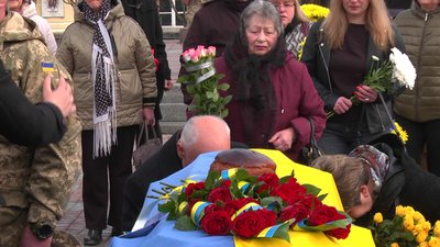 "Чесна людина була, що рідко зустрінеш таких": з 53-річним солдатом Володимиром Цюпком попрощалися у Рівному "Чесна людина була, що рідко зустрінеш таких": з 53-річним солдатом Володимиром Цюпком попрощалися у Рівному