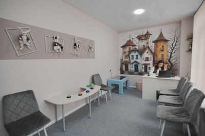 Кабінет інклюзивно-ресурсного центру на Холодній Горі в Харкові, лютий 2026 року Кабінет інклюзивно-ресурсного центру на Холодній Горі в Харкові, лютий 2026 року
