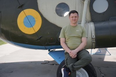 "Життя не залежить від наказів": пілот 18-ї бригади авіації Микола Любарець про незалежність України "Життя не залежить від наказів": пілот 18-ї бригади авіації Микола Любарець про незалежність України