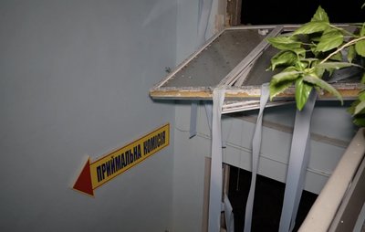 РФ вдарила по гуртожитку в Дніпрі: сталася пожежа РФ вдарила по гуртожитку в Дніпрі: сталася пожежа