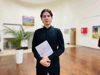 “Концерт з оркестром – це виклик”: у Дніпрі відбулася прем’єра твору британського композитора