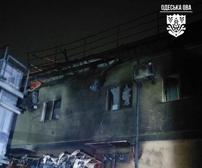 БпЛА влучив у багатоповерхівку, травмувалася людина: наслідки нічного обстрілу Одещини БпЛА влучив у багатоповерхівку, травмувалася людина: наслідки нічного обстрілу Одещини