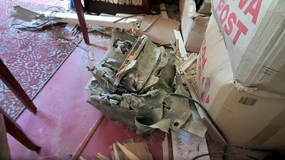 Ракета від "Смерчу" влетіла у вікно: жителька селища Ясна Поляна розказала про удар РФ Ракета від "Смерчу" влетіла у вікно: жителька селища Ясна Поляна розказала про удар РФ