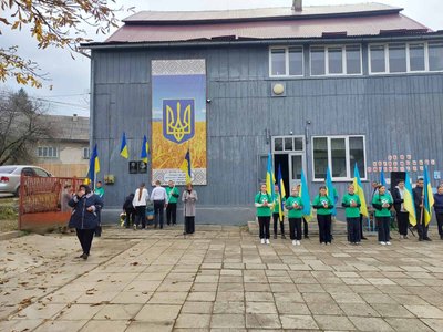 На Закарпатті відкрили меморіальні дошки шістьом полеглим захисникам На Закарпатті відкрили меморіальні дошки шістьом полеглим захисникам
