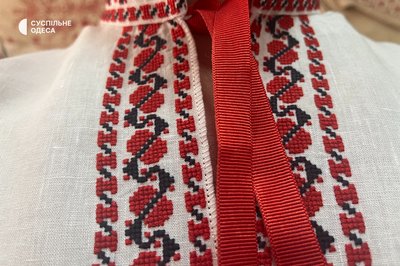 До Одеси повернули відтворену історичну вишиванку Івана Липи До Одеси повернули відтворену історичну вишиванку Івана Липи