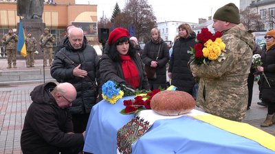З 57-річним солдатом Олександром Липовим попрощалися у Рівному З 57-річним солдатом Олександром Липовим попрощалися у Рівному