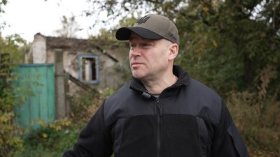 Половина жителів села Чернігівщини, яке за 8 км від кордону з РФ, покидають свої домівки через обстріли Половина жителів села Чернігівщини, яке за 8 км від кордону з РФ, покидають свої домівки через обстріли