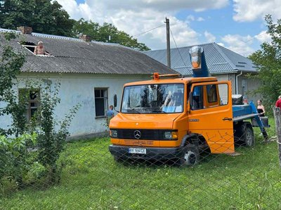 "Дивилися по вулицях, чи всі живі": як на Хмельниччині ліквідовують наслідки нічної атаки 21 липня "Дивилися по вулицях, чи всі живі": як на Хмельниччині ліквідовують наслідки нічної атаки 21 липня