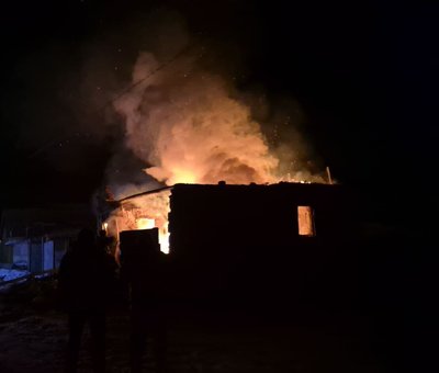 Пряме влучання в приватний будинок: наслідки обстрілу Старого Села на Сумщині Пряме влучання в приватний будинок: наслідки обстрілу Старого Села на Сумщині