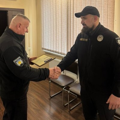 Поліцейські з Вінниччини отримали нагороди "За оборону України" Поліцейські з Вінниччини отримали нагороди "За оборону України"