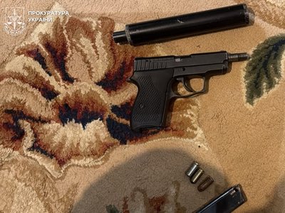 «Погрожували розправою»: на Миколаївщині чоловіків підозрюють у вимаганні вигаданого боргу в ув'язненого «Погрожували розправою»: на Миколаївщині чоловіків підозрюють у вимаганні вигаданого боргу в ув'язненого