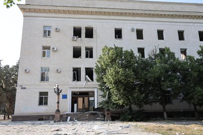 Херсон, обстріли, червень 2025, авіаудар, КАБ, ОДА Херсон, обстріли, червень 2025, авіаудар, КАБ, ОДА
