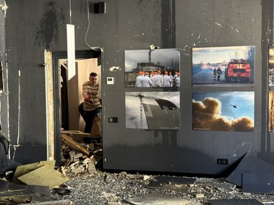 Пошкоджений Національний музей Чорнобиль внаслідок масованого обстрілу РФ — фото Пошкоджений Національний музей Чорнобиль внаслідок масованого обстрілу РФ — фото