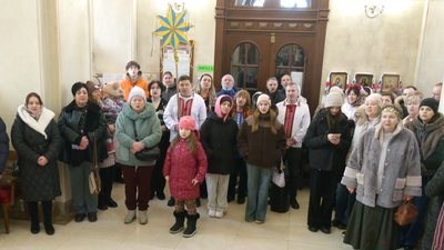 "Не маємо забувати, що йде війна": на Кіровоградщині у 141 релігійній громаді ПЦУ провели різдвяні літургії "Не маємо забувати, що йде війна": на Кіровоградщині у 141 релігійній громаді ПЦУ провели різдвяні літургії
