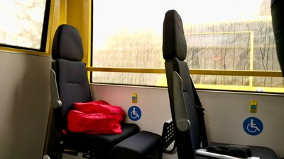 Шкільні автобуси, місця для дітей з інвалідністю Шкільні автобуси, місця для дітей з інвалідністю