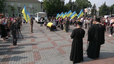 Прощання з військовим у Рівному