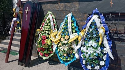 Рятував колег і загинув сам. У Кривому Розі попрощалися із загиблим через обстріл РФ Дмитром Пахолюком Рятував колег і загинув сам. У Кривому Розі попрощалися із загиблим через обстріл РФ Дмитром Пахолюком