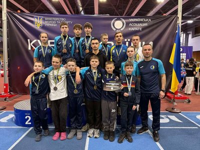 Каратисти Сумщини взяли участь у турнірах у Чернівцях та Києві Каратисти Сумщини взяли участь у турнірах у Чернівцях та Києві