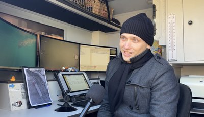 Столові прилади, постільна білизна, годинники: що знаходять у сумській каналізації Столові прилади, постільна білизна, годинники: що знаходять у сумській каналізації