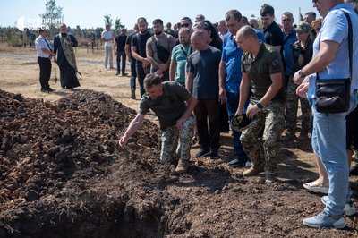 Захищав Україну до кінця: в Одесі попрощалися з прикордонником Денисом Качуркою