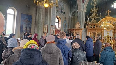 "Батько ховає третього сина": на Черкащині попрощалися із загиблим на Харківщині воїном "Батько ховає третього сина": на Черкащині попрощалися із загиблим на Харківщині воїном