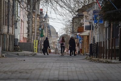 Перукар, бариста, кухар, продавець. Які спеціальності мають попит у Херсоні та як містяни опановують нові професії Перукар, бариста, кухар, продавець. Які спеціальності мають попит у Херсоні та як містяни опановують нові професії