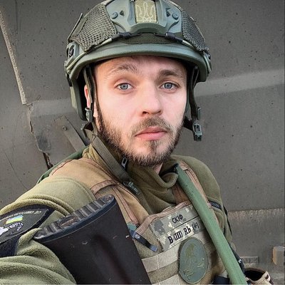 "Я не зміг не піти". Актор Назар Павлик про бойовий досвід та повернення до театру "Я не зміг не піти". Актор Назар Павлик про бойовий досвід та повернення до театру